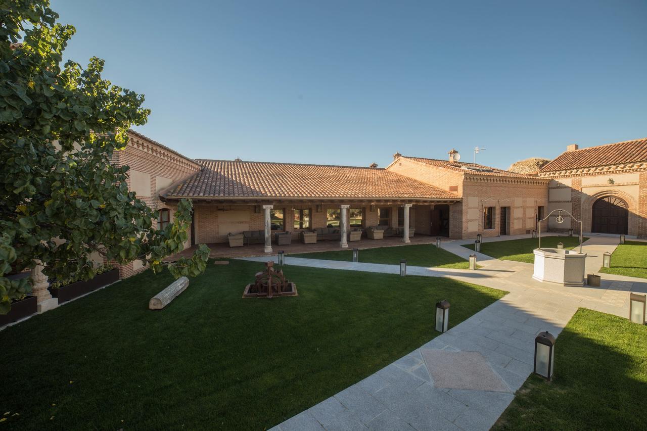 Posada Isabel De Castilla Madrigal de las Altas Torres Eksteriør billede